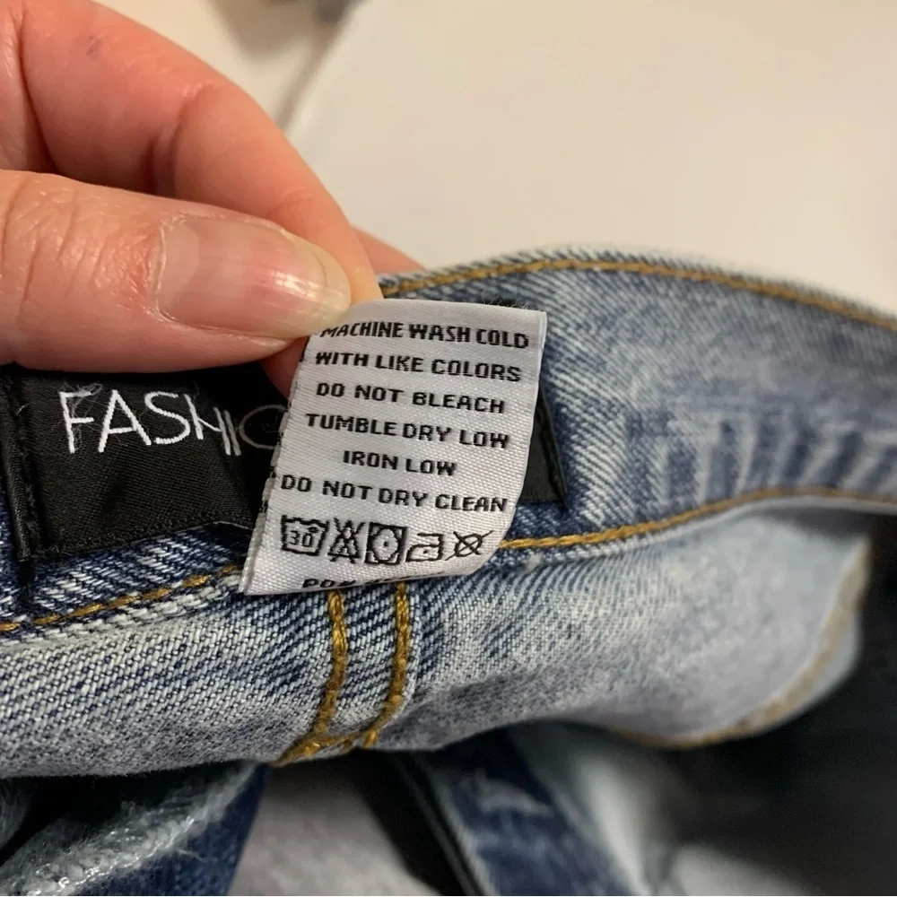 NWT Fashion Nova Crossover Straight Leg Jeans - Blue Light Wash - Picture 11 of 16